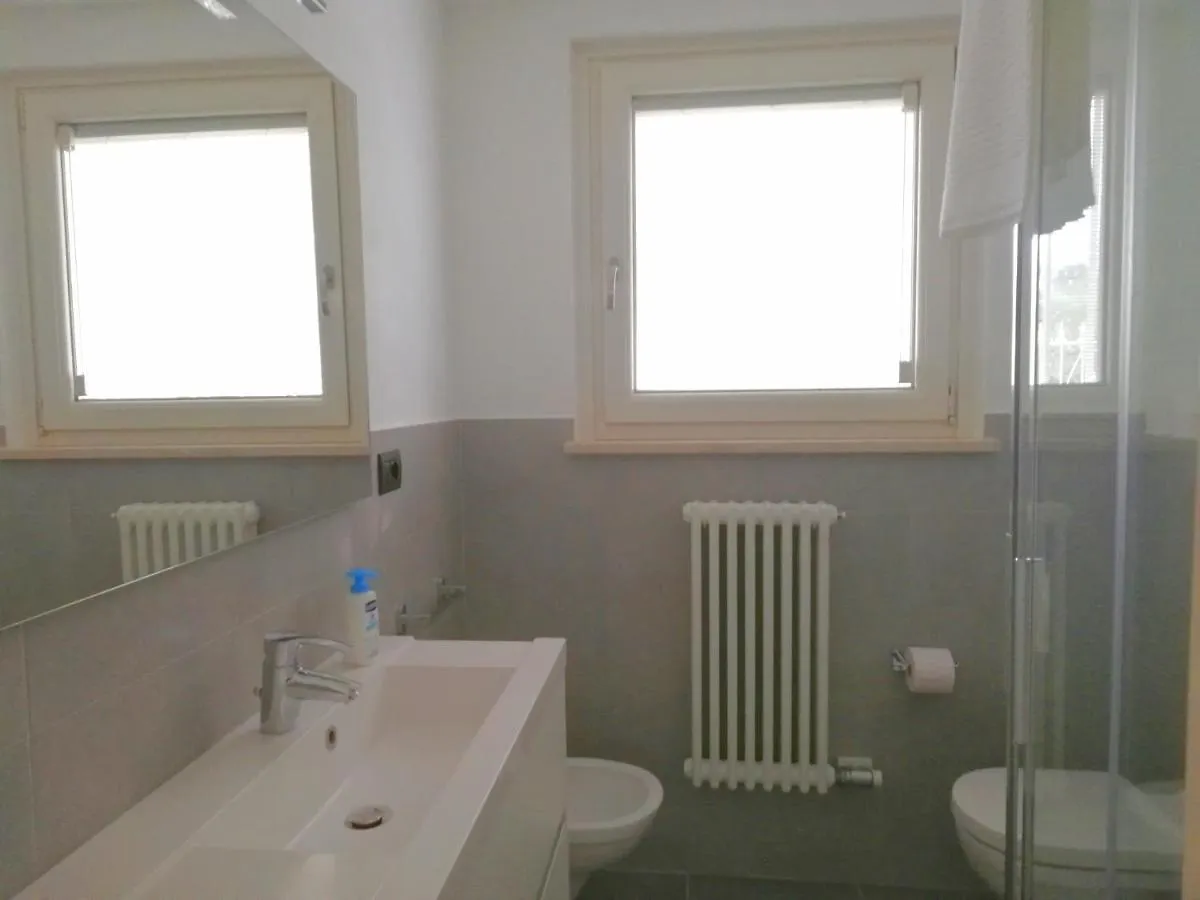 Lazise Holiday Apartment Italy